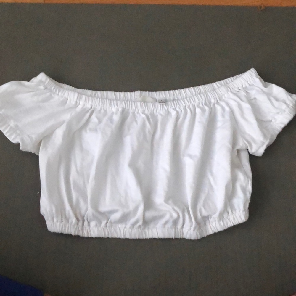 NWOT Aritzia Adelisa T-Shirt
